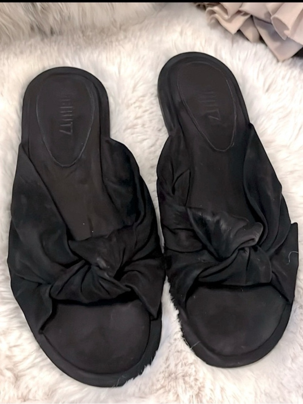 Schutz Woman’s Black Suede Leny Knotted Slip On Flat Slide Sandals Sz 6
